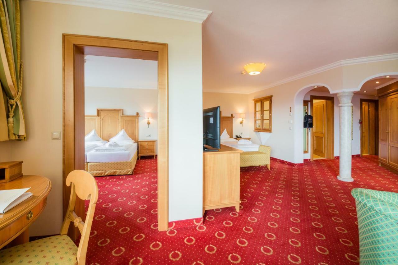 Hotel Alpenschloessl 蓬高圣约翰 外观 照片